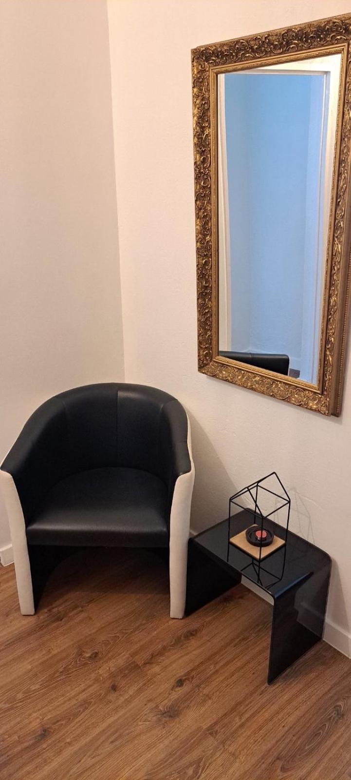 Utulny apartman blizko centra Michalovce Exterior foto